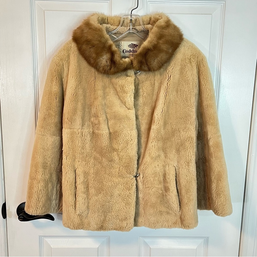 Vintage Giddings 100% Real Fur Coat | Nutria & Mink Collar | Swing Jacket | S-M
